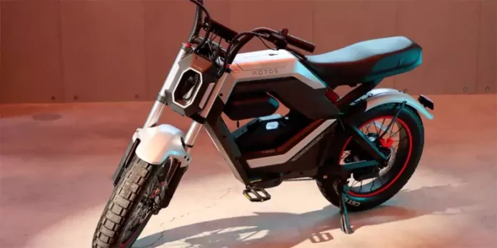 AOTOS Flux X26 Electric Bike Unveiled: 110Km Range, 2000W Power & Motorcycle-Like Design