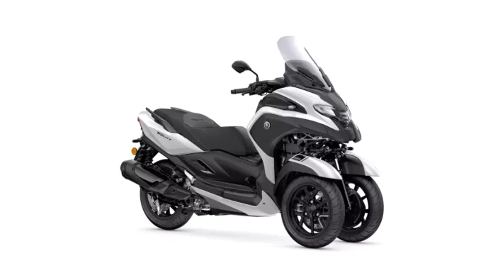 2026 Yamaha Tricity 300 three-wheeled scooter with integrated front apron airbag system developed in collaboration with Autoliv for rider safety in frontal collisions.